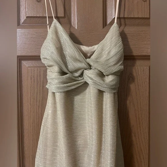 NEW WITH TAGS Lucy In The Sky Twist Shimmer Wrap Dress in Gold - Picture 5 of 7